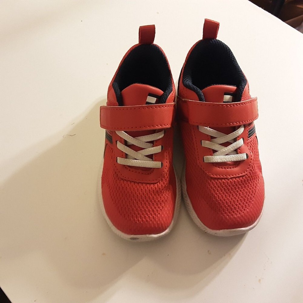 Tommy Hilfiger Toddler Shoes Size 7 Red